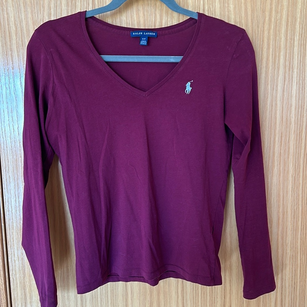 Polo v neck long sleeve tee